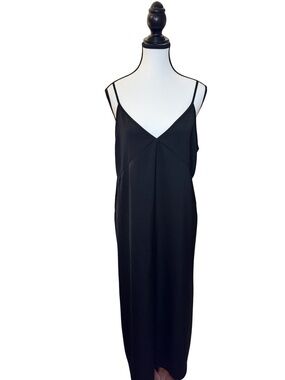 44 ~ Uniqlo Black Maxi Dress
